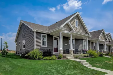 313 Crane Xing, Waunakee, WI 53597