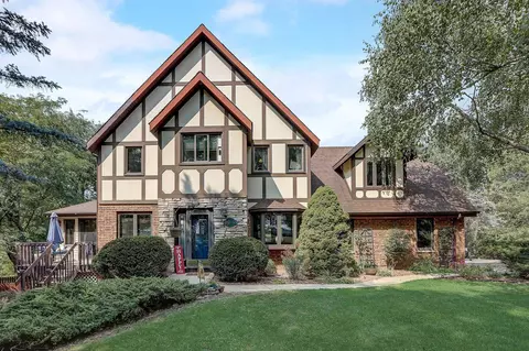 3042 Vinburn Rd, Sun Prairie, WI 53590