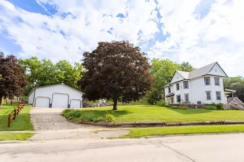 703 Monroe St, Argyle, WI 53504