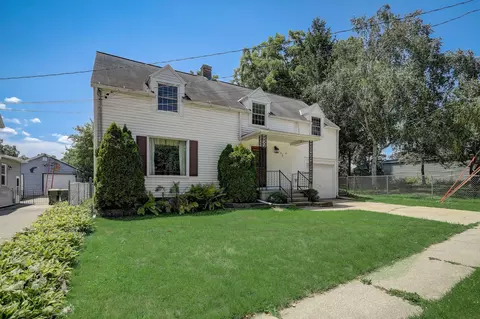 150 Grove St, Merrimac, WI 53561