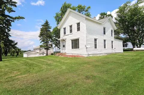 1922 Highway 12 18, Cottage Grove, WI 53527