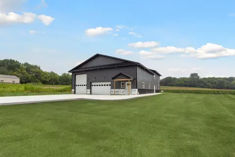 n1088 Olson Road, Edgerton, WI 53534