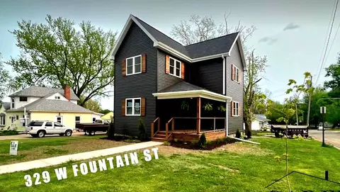 329 W Fountain St, Dodgeville, WI 53533