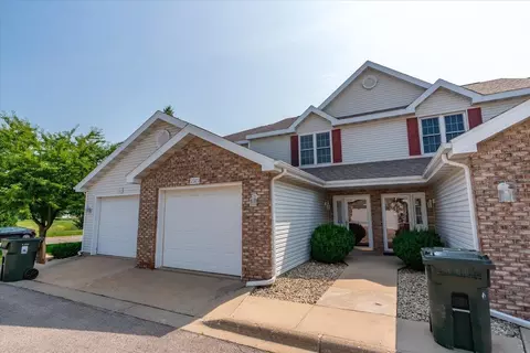 2323 Effingham Way, Sun Prairie, WI 53590
