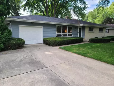 5522 Leanne Ln, Mcfarland, WI 53558