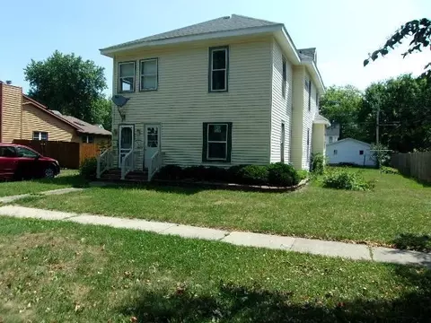 442 Almeron St, Evansville, WI 53536