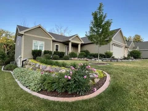 726 Island Ct, Baraboo, WI 53913