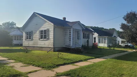 419 S Sheldon St, Richland Center, WI 53581