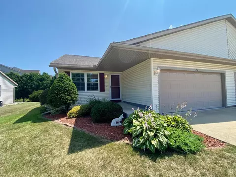 202 Water St, Lomira, WI 53048