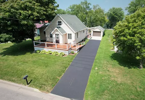 185 S Main St, Gays Mills, WI 54631