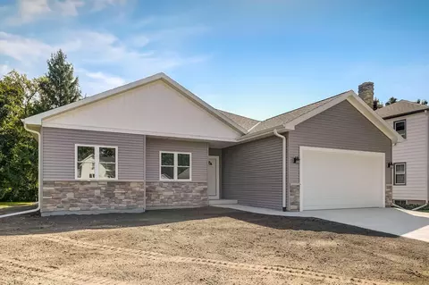 327 Union St, Johnson Creek, WI 53038