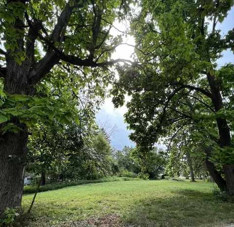 51 W Ac W Commerce St, Mineral Point, WI 53565