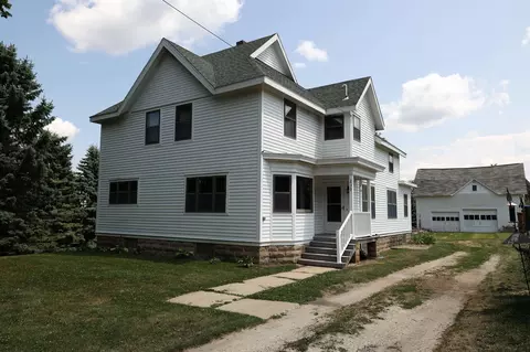 239 S Main St, Oakfield, WI 53065