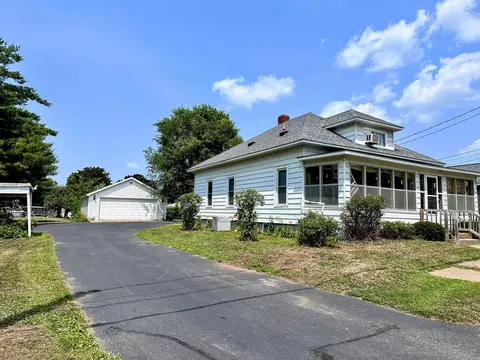 123 W Washington St, Prairie Du Chien, WI 53821