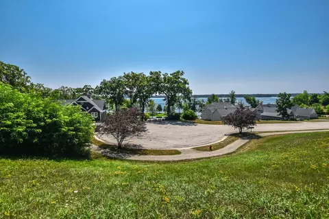 467 Bluff St, Green Lake, WI 54941