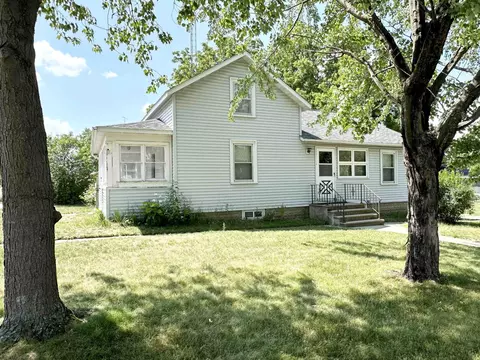 304 W Bridge St, New Lisbon, WI 53950
