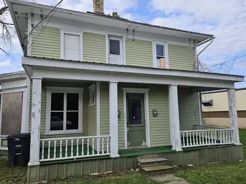 207 E Jefferson St, Stoughton, WI 53589