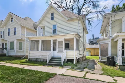 211 E Jefferson St, Stoughton, WI 53589