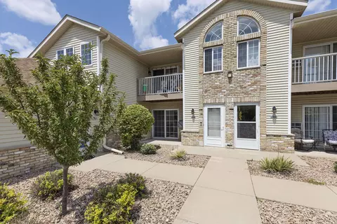 4072 Creekside Ct #42, Janesville, WI 53548