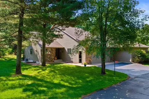 1711 Archer Ln #15, Nekoosa, WI 54457