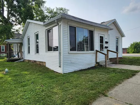 1001 12th Ave, Monroe, WI 53566