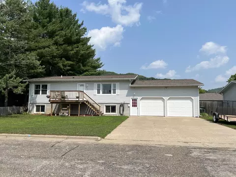 314 N Dousman St, Prairie Du Chien, WI 53821