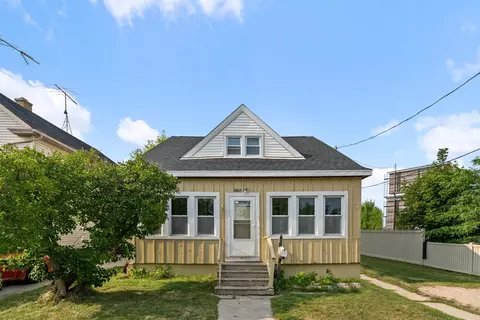 1418 Ontario Ave, Sheboygan, WI 53081