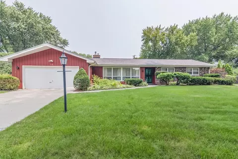 10 Badeau Cir, Madison, WI 53704