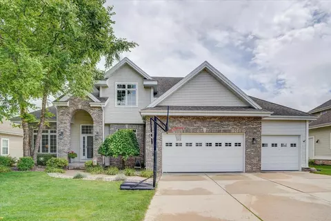 1206 Bongard Dr, Waunakee, WI 53597