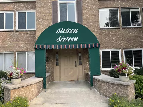 1616 S Golf Gln #A, Madison, WI 53704