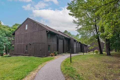 10 Elm Trl, Wisconsin Dells, WI 53965