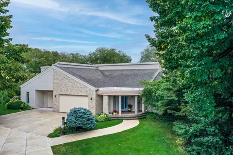1103 Stonefield Cir, Middleton, WI 53562