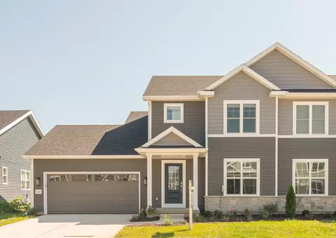 6560 Prairie Wood Dr, Mcfarland, WI 53558