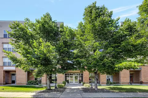 8201 Mayo Dr #402, Madison, WI 53719