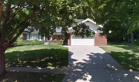 5045 Lacrosse Ln, Madison, WI 53705