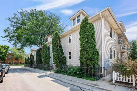 428 Cantwell Ct #4, Madison, WI 53703