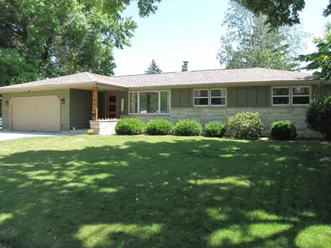 1164 Ontario Dr, Janesville, WI 53545