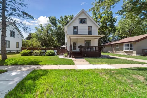 722 Glen St, Janesville, WI 53545