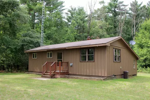 w7998 2nd Street, Necedah, WI 54646
