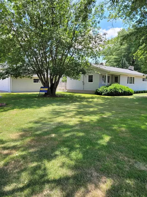 11743 W Taylor St, Waterloo, WI 53594