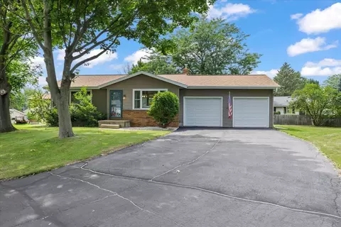 708 Heath Ct, Sun Prairie, WI 53590