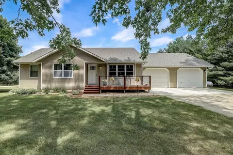 e9940 Block Road, Prairie Du Sac, WI 53578