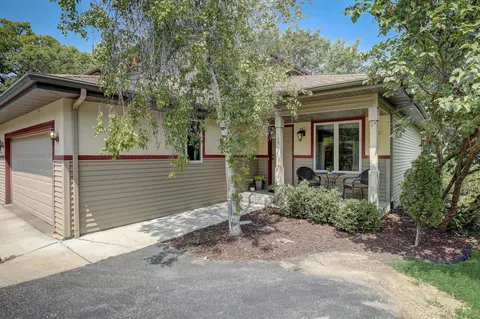 6915 Old Sauk Ct, Madison, WI 53717