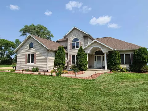 n7530 Wisconsin 22, Pardeeville, WI 53954