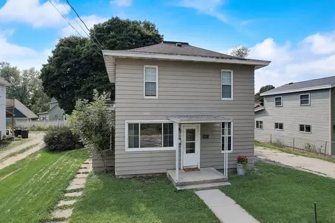 134 N Madison St, Stoughton, WI 53589