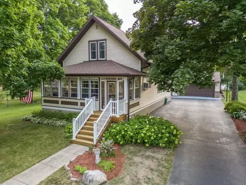 1 S Western Ave, Deerfield, WI 53531