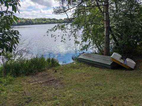 232 S Fern Pv Dr, Oxford, WI 53952