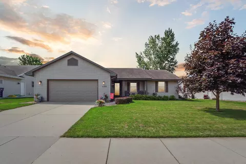 1108 Terapin Trl, Janesville, WI 53545