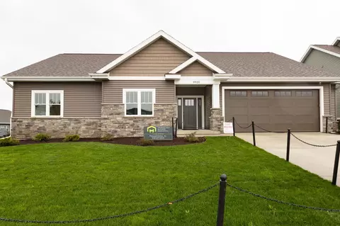9920 Shining Willow St, Middleton, WI 53562
