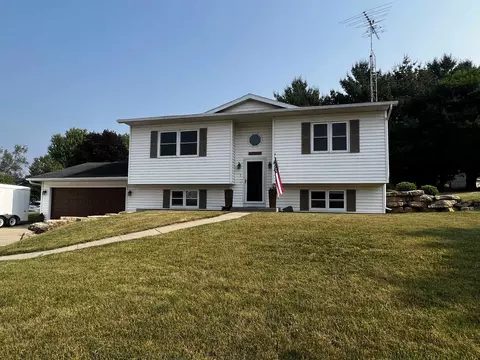 590 Summit Ave, Monticello, WI 53570